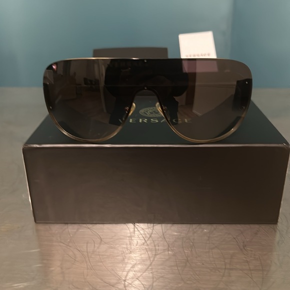 New - Picture 7 of 9